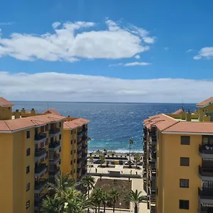 https://carolina-suite-apartment.in-canary-islands.com